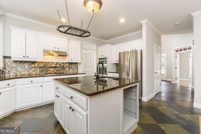 6710 Timber Cove Point, Cumming, GA 30041