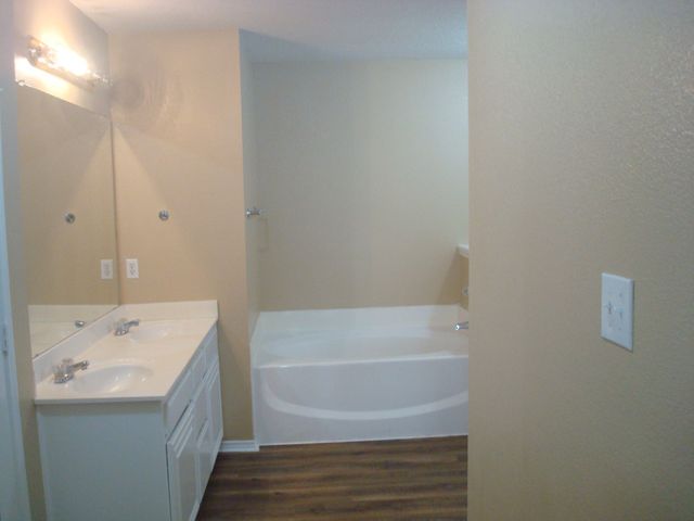 1606 Ocean Drive, Mansfield, TX 76063