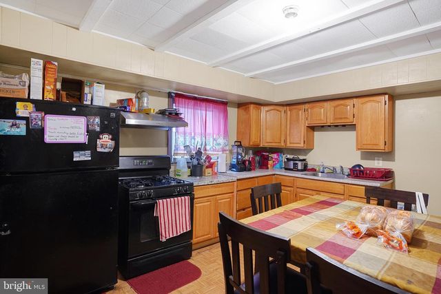 78 W HARMONY ST, Penns Grove, NJ 08069