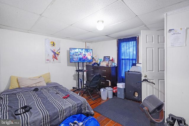 78 W HARMONY ST, Penns Grove, NJ 08069