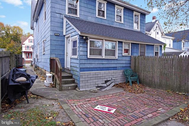 78 W HARMONY ST, Penns Grove, NJ 08069