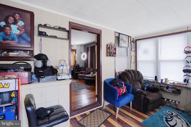 78 W HARMONY ST, Penns Grove, NJ 08069