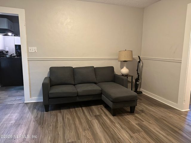 3251 BROADWAY Avenue, Jacksonville, FL 32254