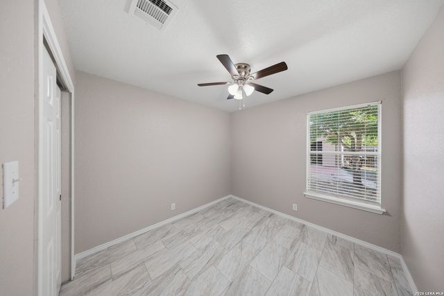 520 STARLING CRK, New Braunfels, TX 78130