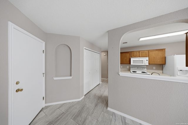 520 STARLING CRK, New Braunfels, TX 78130
