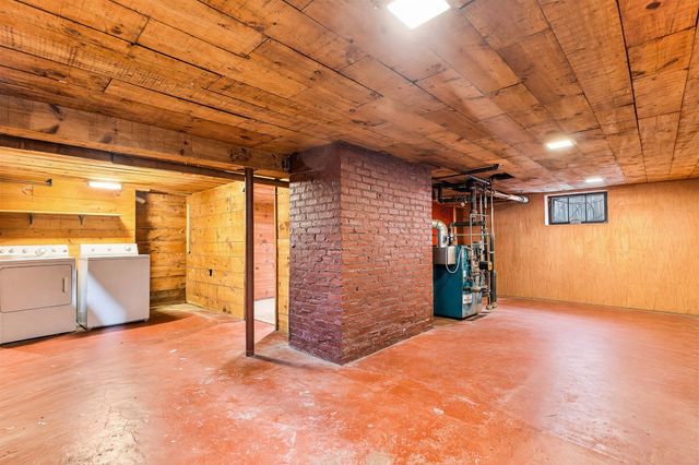 48 Barnard Rd, Worcester, MA 01605