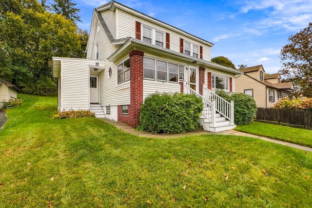 48 Barnard Rd, Worcester, MA 01605