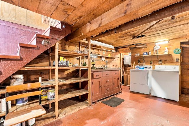 48 Barnard Rd, Worcester, MA 01605