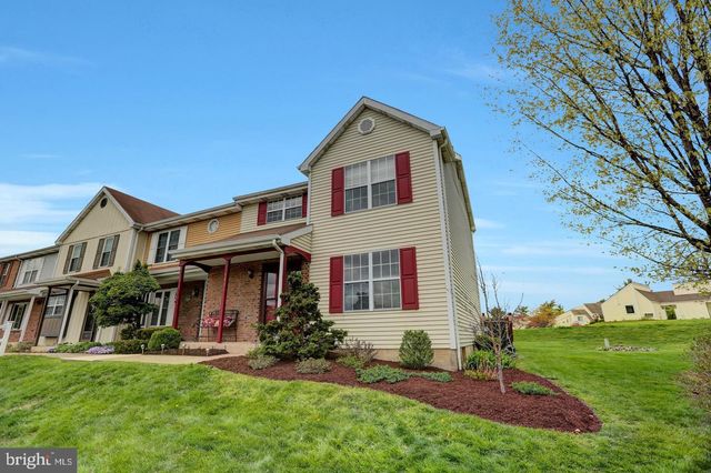 5438 AUTUMN DR, Harrisburg, PA 17111