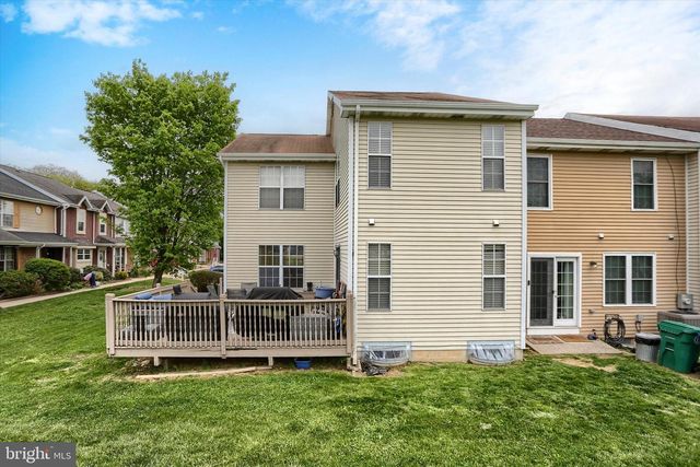5438 AUTUMN DR, Harrisburg, PA 17111