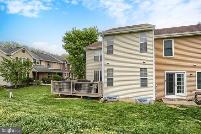 5438 AUTUMN DR, Harrisburg, PA 17111