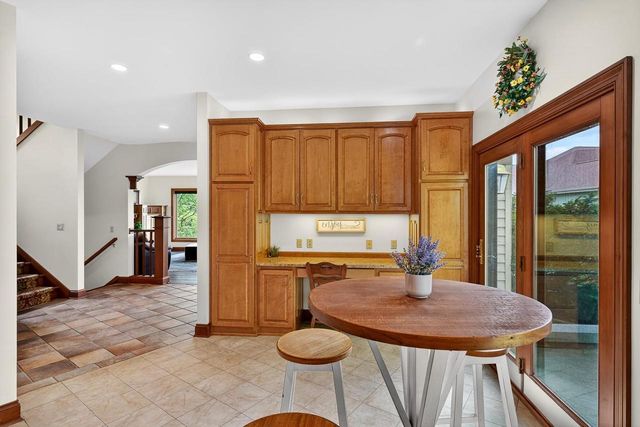 406 2nd Avenue, New Glarus, WI 53574