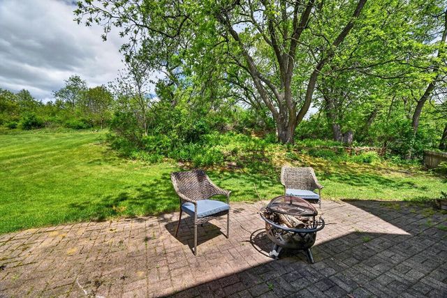 406 2nd Avenue, New Glarus, WI 53574