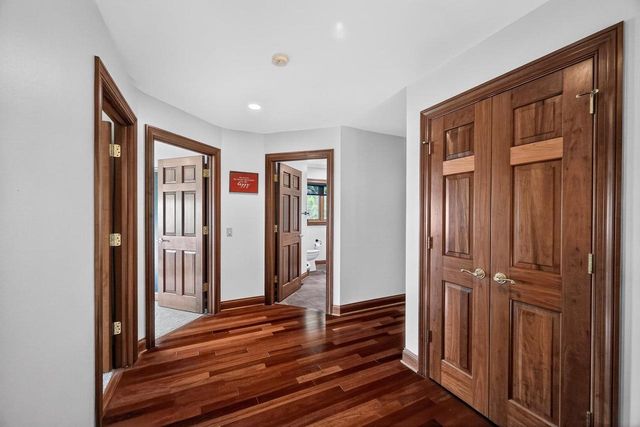 406 2nd Avenue, New Glarus, WI 53574