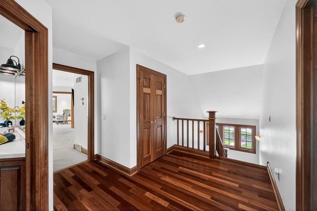406 2nd Avenue, New Glarus, WI 53574