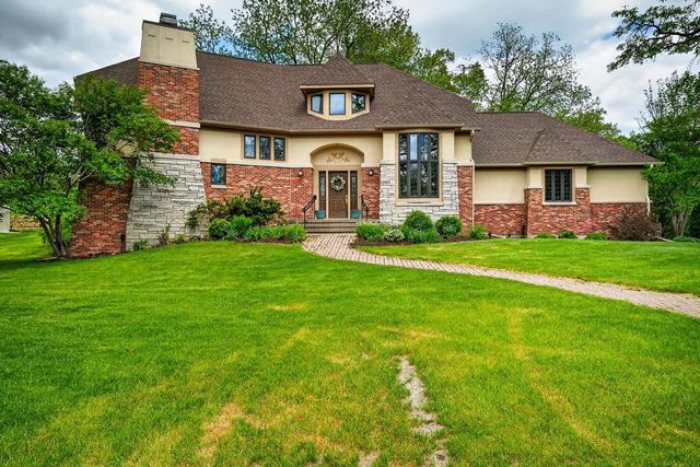 406 2nd Avenue, New Glarus, WI 53574