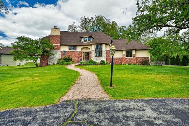406 2nd Avenue, New Glarus, WI 53574