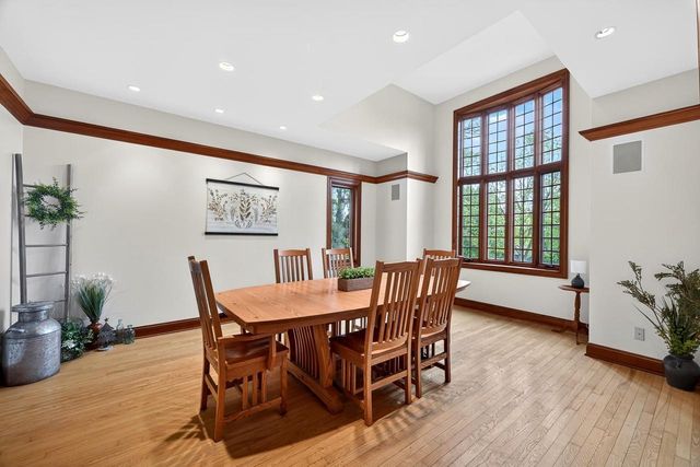 406 2nd Avenue, New Glarus, WI 53574