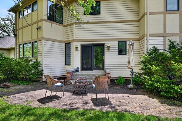406 2nd Avenue, New Glarus, WI 53574