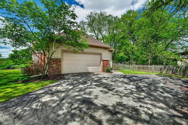 406 2nd Avenue, New Glarus, WI 53574