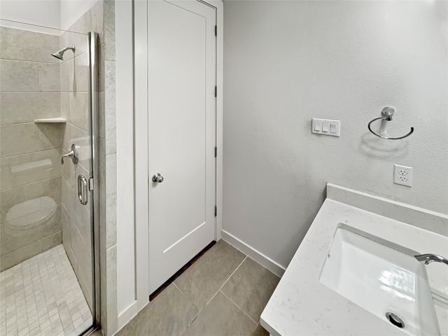 1377 Westborough LN, Leander, TX 78641