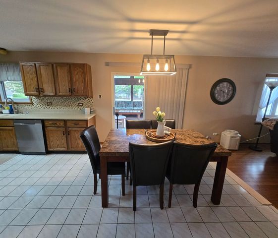 8141 W Old Mill Road, Frankfort, IL 60423
