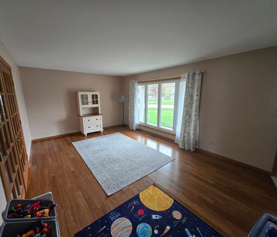 8141 W Old Mill Road, Frankfort, IL 60423