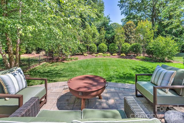 520 Hillside Avenue, Charlotte, NC 28209