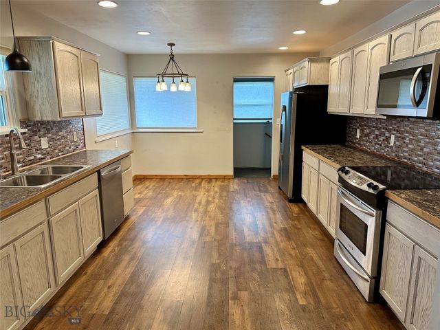 2111 Lowell Avenue, Butte, MT 59701