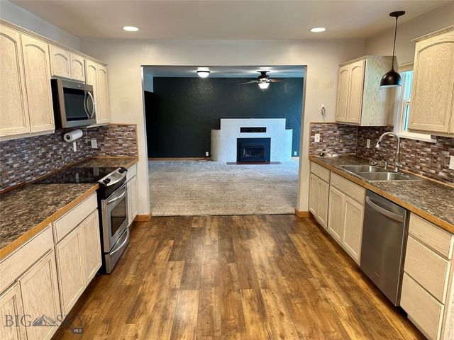 2111 Lowell Avenue, Butte, MT 59701