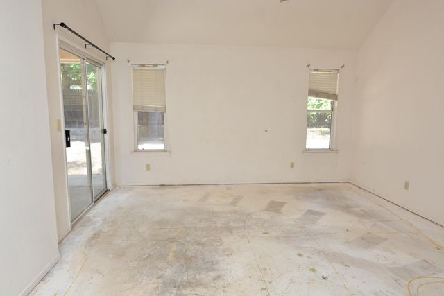 1732 E Ryan Lane, Fresno, CA 93720