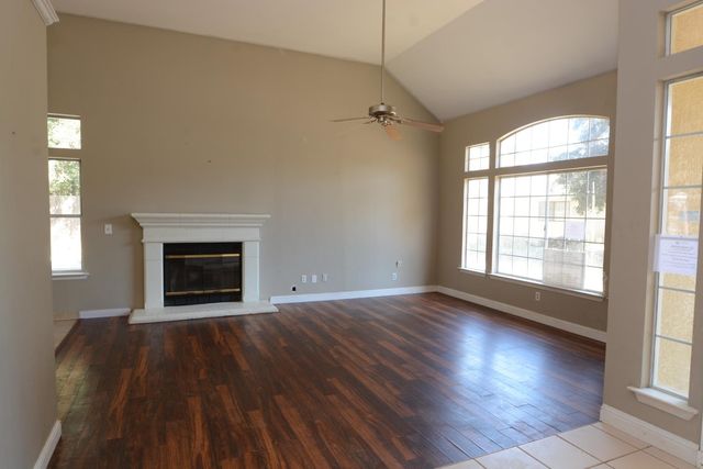 1732 E Ryan Lane, Fresno, CA 93720
