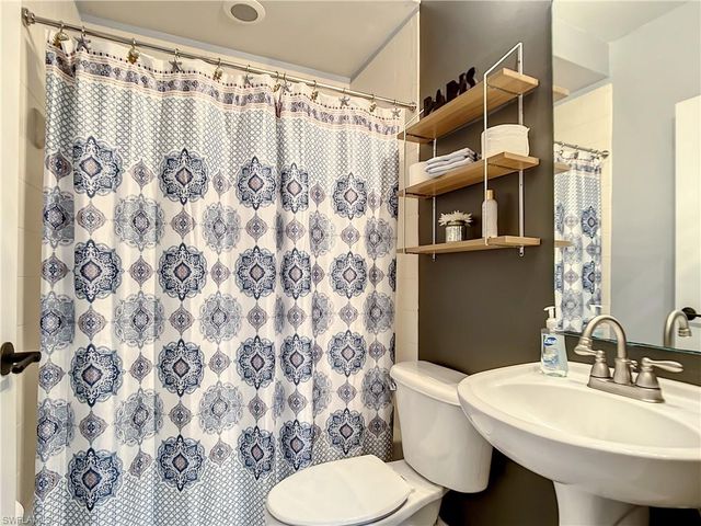 5430 PARK RD 4, Fort Myers, FL 33908