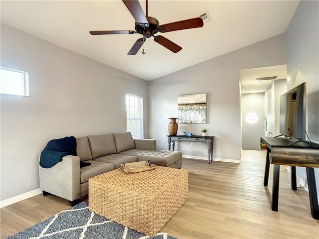 5430 PARK RD 4, Fort Myers, FL 33908