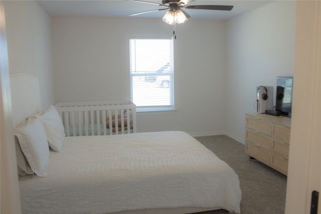 6043 Piper Anne Street, Azle, TX 76020