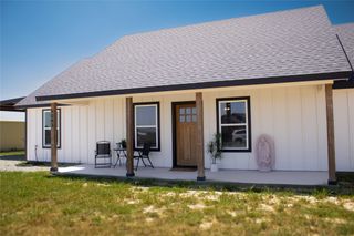6043 Piper Anne Street, Azle, TX 76020
