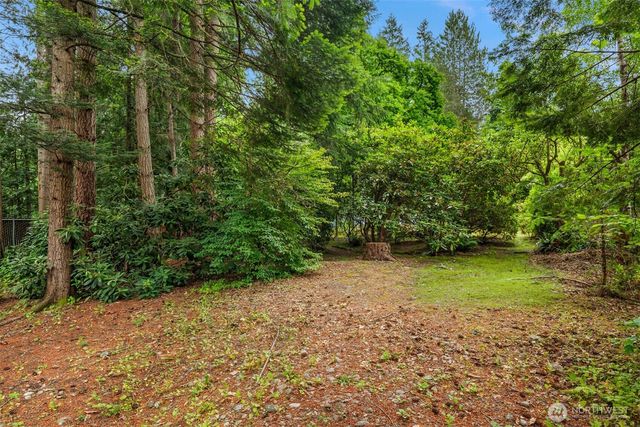 9429 240th Avenue SE, Issaquah, WA 98027