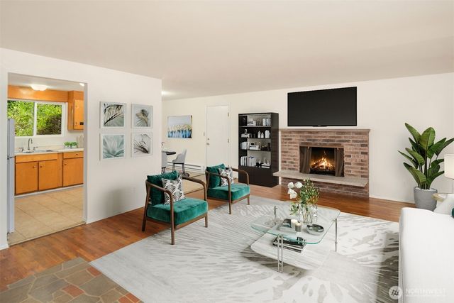 9429 240th Avenue SE, Issaquah, WA 98027