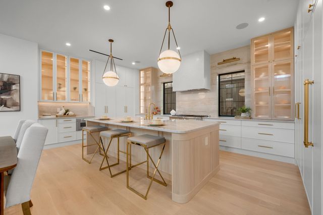 7406 Morton Street, Dallas, TX 75209
