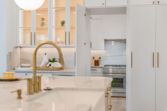 7406 Morton Street, Dallas, TX 75209