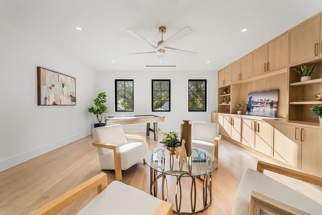 7406 Morton Street, Dallas, TX 75209