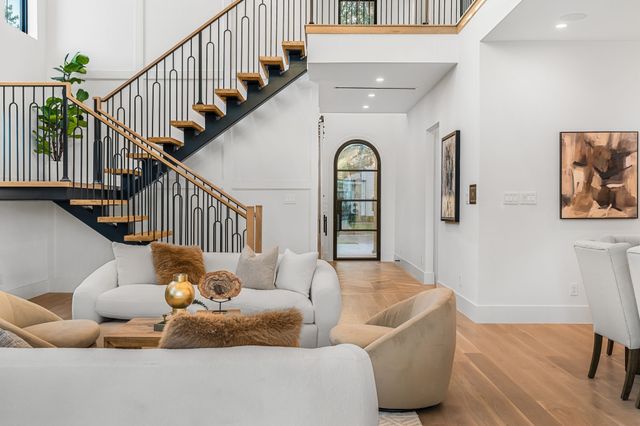 7406 Morton Street, Dallas, TX 75209