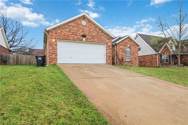 3391 Grainger Circle, Springdale, AR 72764