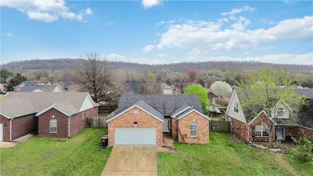 3391 Grainger Circle, Springdale, AR 72764