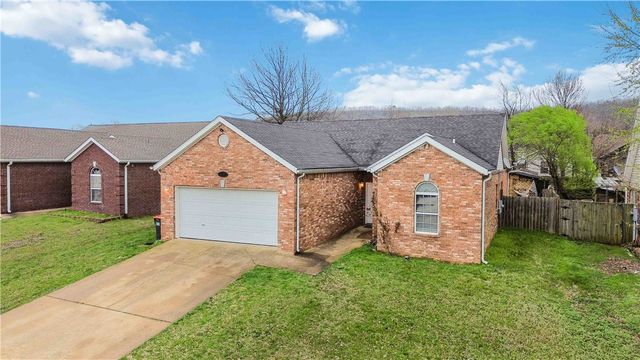 3391 Grainger Circle, Springdale, AR 72764