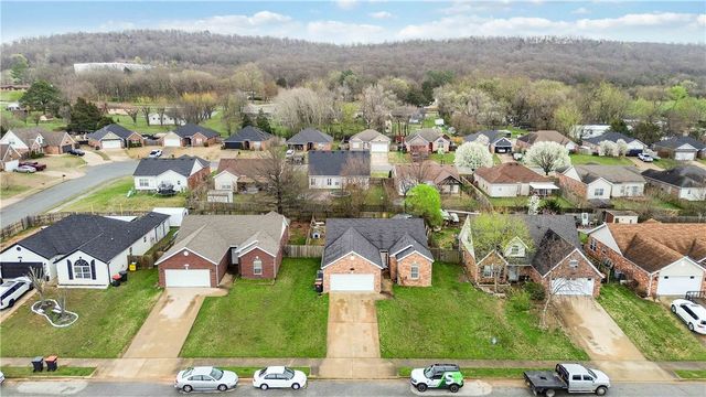 3391 Grainger Circle, Springdale, AR 72764