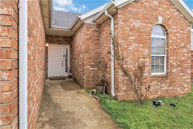 3391 Grainger Circle, Springdale, AR 72764