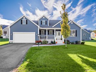 95 Hummingbird Lane 22, Groton, MA 01450