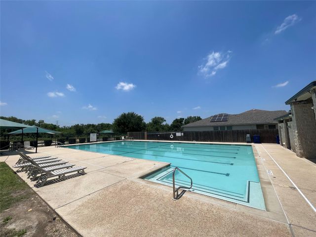 326 Brown ST, Hutto, TX 78634