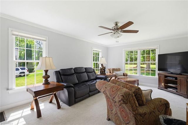 8193 Oak Creek Drive, Stokesdale, NC 27357